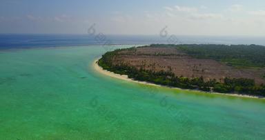令人惊异的视图清晰的翡翠<strong>水周</strong>围白色沙子海滩棕榈树接壤岛的农场土地巴厘岛印尼